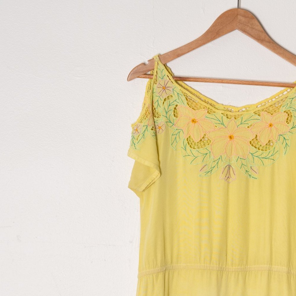 VINTAGE YELLOW EMBROIDERED DRESS